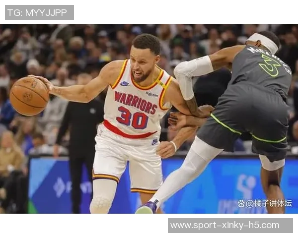 科尔透露库里伤情最新进展体能训练团队将参与讨论并密切关注恢复情况